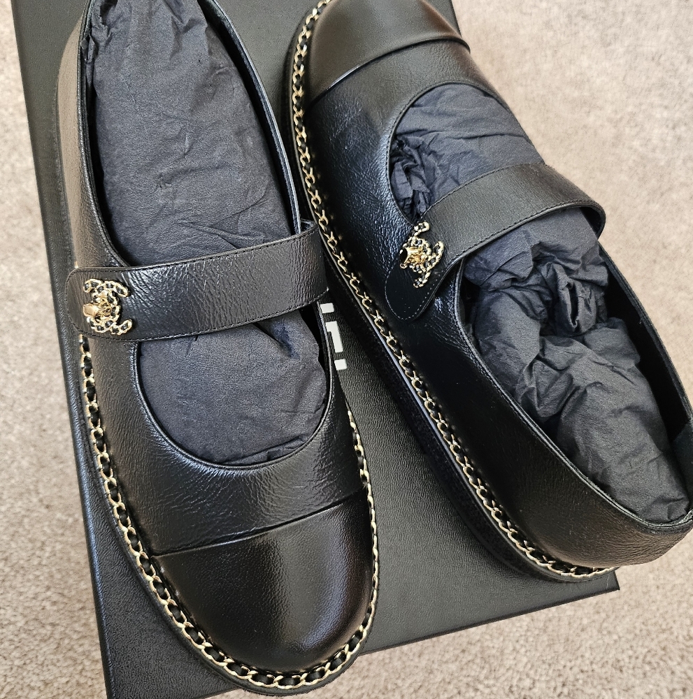 Chanel Mary Janes 24A Lambskin Captoe CC Turnlock 38 Black G45848 B17569 - Picture 3 of 8